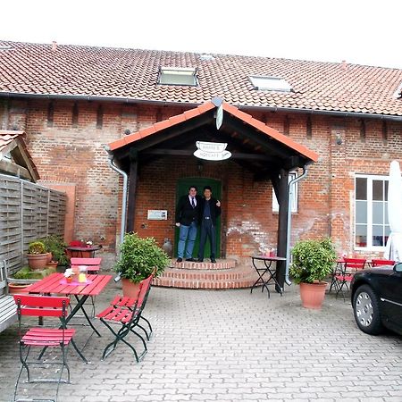 Hahne Hotel Und Appartements Laatzen Exterior photo