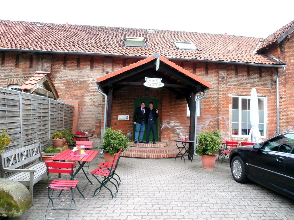 Hahne Hotel Und Appartements Laatzen Exterior photo